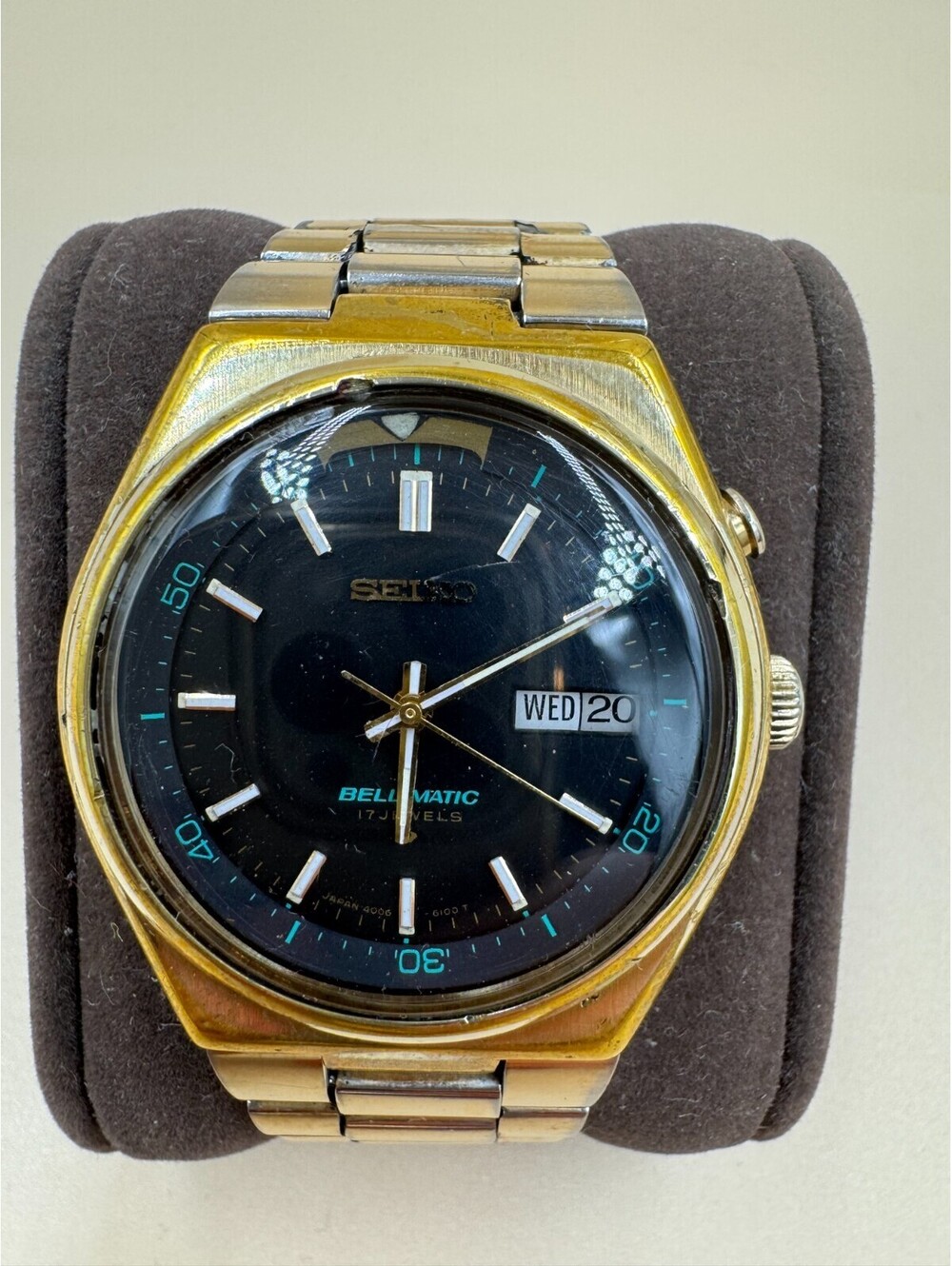Seiko Men’s Bell Matic Vintage Mechanical Alarm Wristwatch 4006-6100 Black Blue